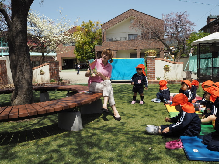 学校法人宝泉学園  塩部幼稚園